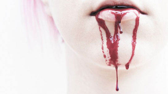 кровь изо рта